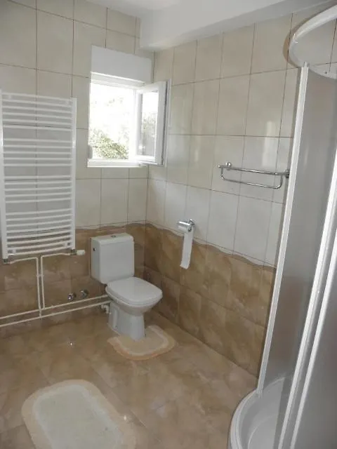 Ferienwohnung In Banjol Mit Meerblick, Terrasse, Klimaanlage, W-Lan