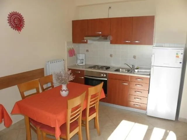 Ferienwohnung In Banjol Mit Meerblick, Terrasse, Klimaanlage, W-Lan 0*,
